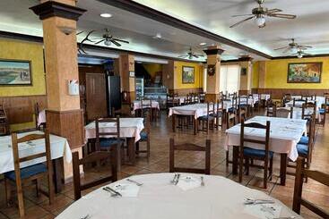 هتل Restaurante Los Caños De La Alcaiceria