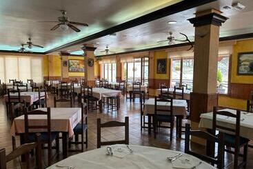 هتل Restaurante Los Caños De La Alcaiceria