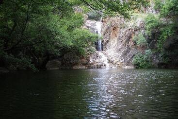 هتل Rural La Cimbarra