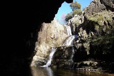 هتل Rural La Cimbarra