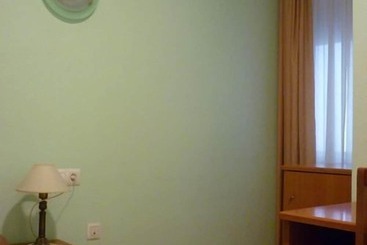 هتل Tuto