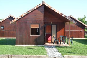اقامتگاه Camping Iratxe Ciudad De Vacaciones