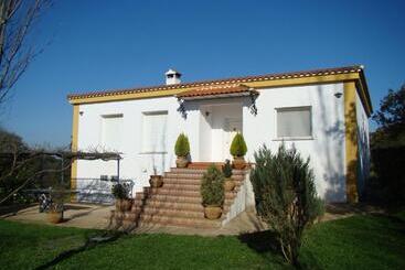 استراحتگاه Finca Dehesa Tres Riveros