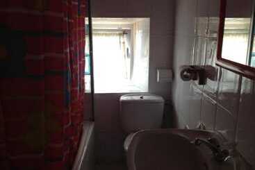 Surftolive House   Hostel