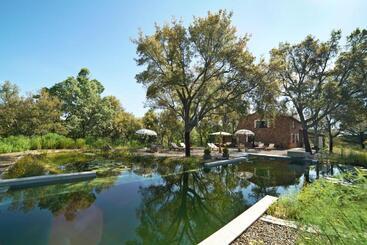 Valle Del Arroyo Casas Rurales  Bed & Breakfast - Cortelazor