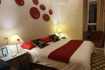 هاستل Barrio Boutik Hostal Long Stays