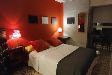 هاستل Barrio Boutik Hostal Long Stays