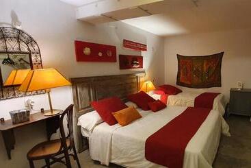 هاستل Barrio Boutik Hostal Long Stays