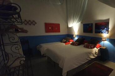 هاستل Barrio Boutik Hostal Long Stays