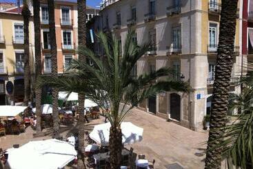 هاستل Barrio Boutik Hostal Long Stays