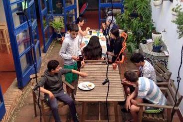 تختخواب و صبحانه El Sueño Hostel