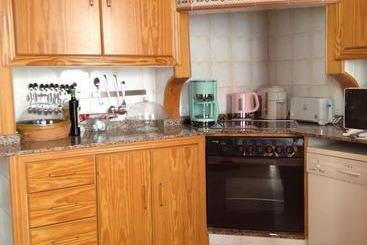 تختخواب و صبحانه El Sueño Hostel