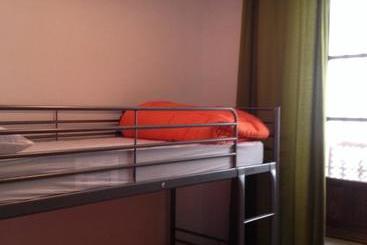 تختخواب و صبحانه El Sueño Hostel