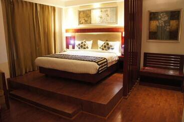 Bravura Gold Resort - Meerut
