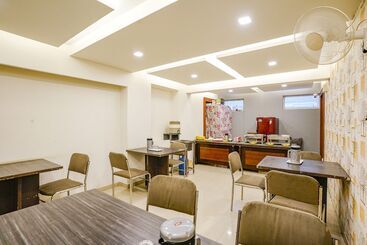 Fabhotel Panchsheel