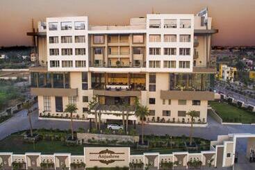 هتل Anjushree   Ujjain