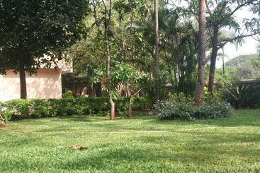 هتل Ferreira Resort