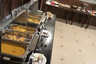 فندق Sarthak
