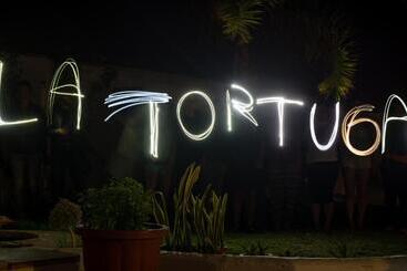 La Tortuga Hostel