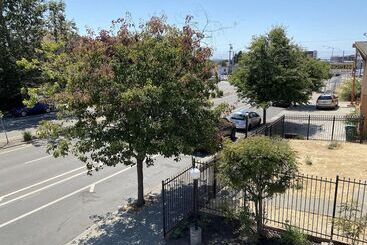 Bayview Motel