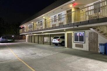 Bayview Motel