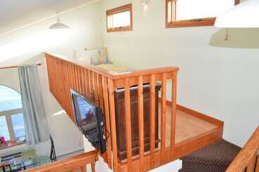 تختخواب و صبحانه Ocean View Inn Kenai