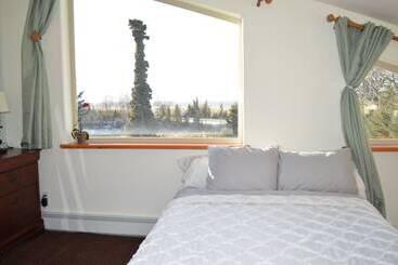 تختخواب و صبحانه Ocean View Inn Kenai