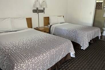 Holiday Motel