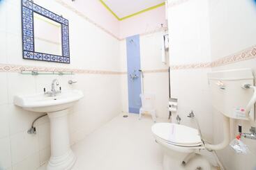 هتل Moonlight Homestay & Hostel