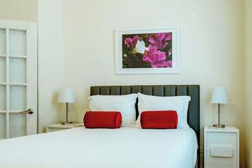 هتل The Guesthouse