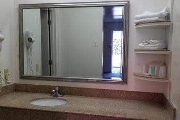 مُتل Budget Lodge