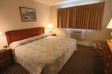 مُتل Colton Court Motor Inn