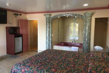 مُتل Foxy S Motor Inn On Florence & Hoover St