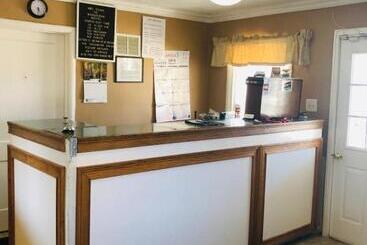 Woodridge Motel