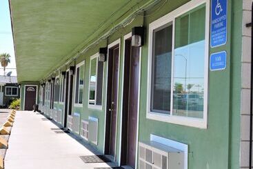 American Inn Motel