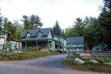تختخواب و صبحانه Spruce Moose Lodge
