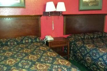 Hallmark Motel