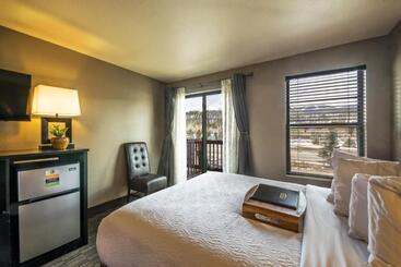 هتل Breck Inn