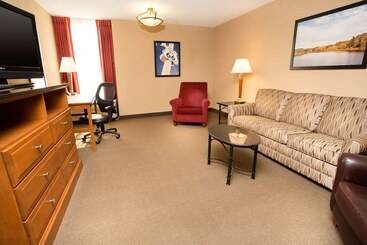 هتل Drury Inn & Suites Springfield Mo