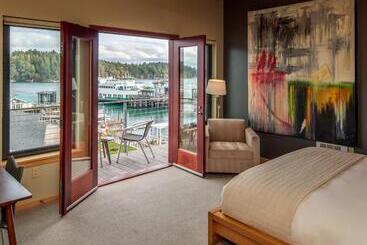 هتل Island Inn At 123 West