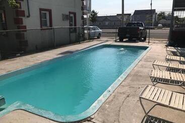 La Fontana Motel