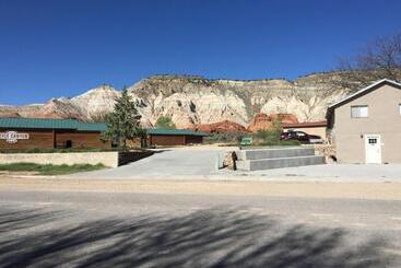 汽车旅馆  Bryce Canyon Villas