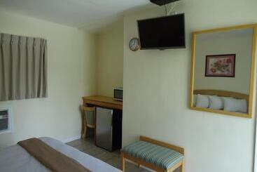مُتل Crown Inn