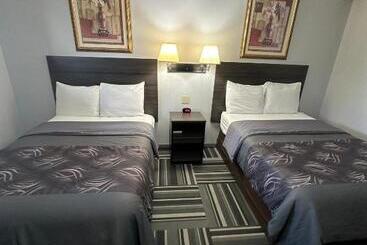 مُتل Relax Inn Saginaw