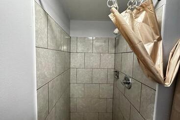 مُتل Relax Inn  Saginaw