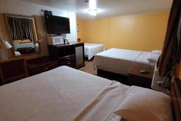 Sands Motel