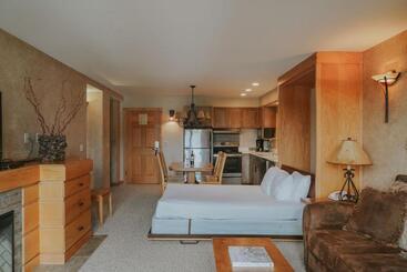 Shoshone Condos At Big Sky Resort