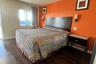 Walden Motel