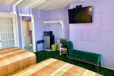 Walden Motel