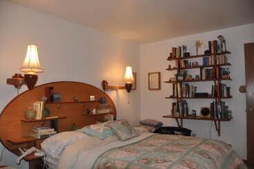 Whalesong Bed And Breakfast
